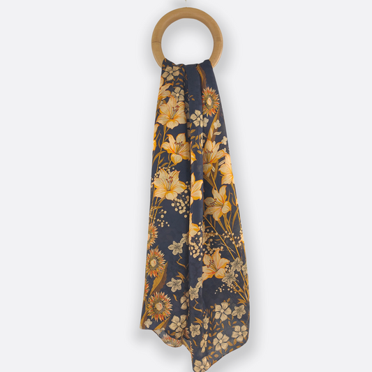 Lily Garden Scarf / 100% Silk / 180x110cm